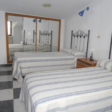 بيت للعطل Casa De Los Gatos Padiernos